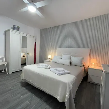 Irina Playa, Living Sur Apartment