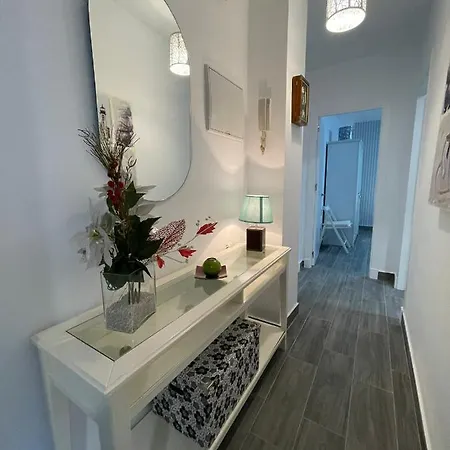 Irina Playa, Living Sur Apartment